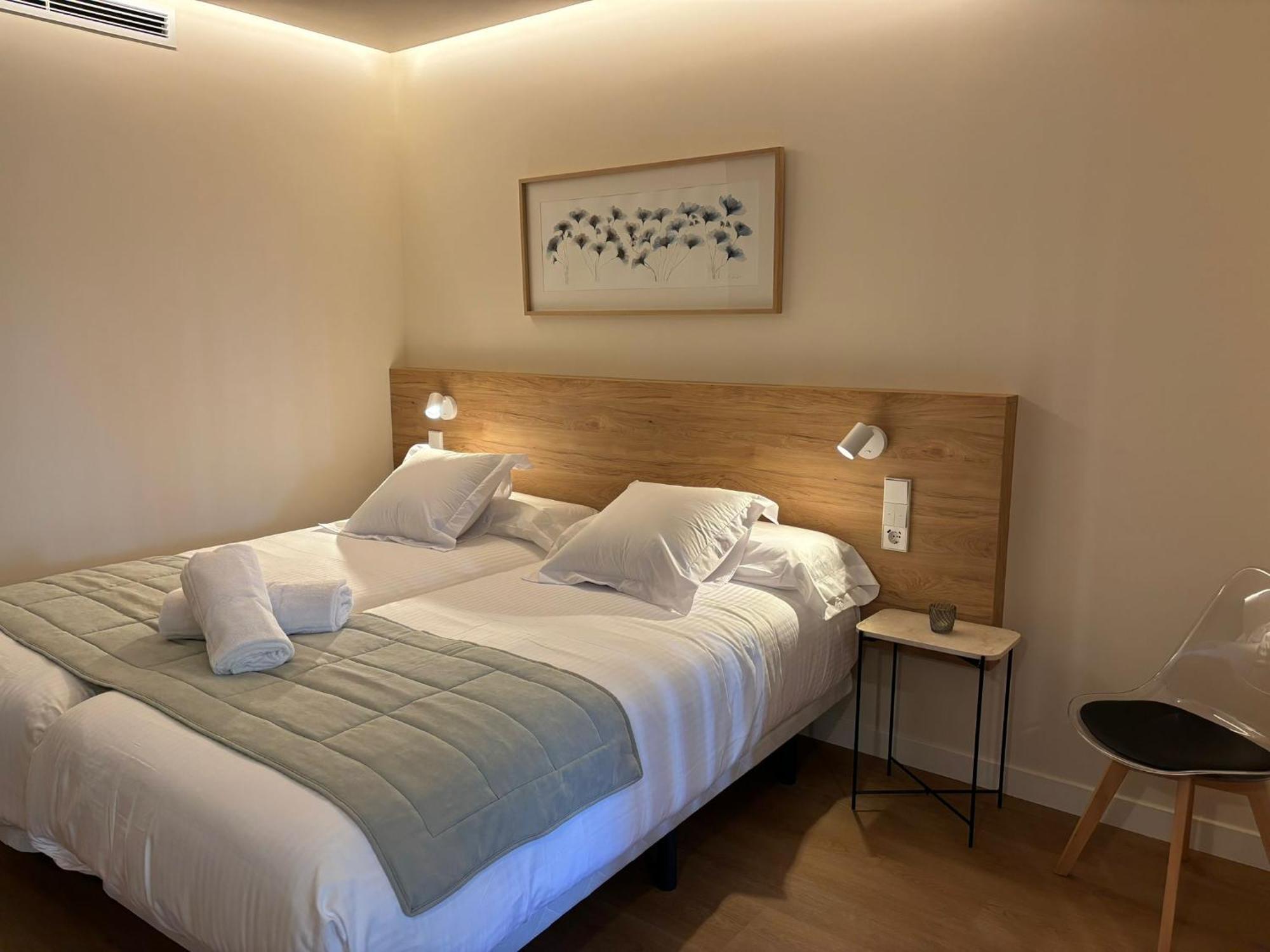 Apartamentos Joaquin Costa Santander Exterior foto