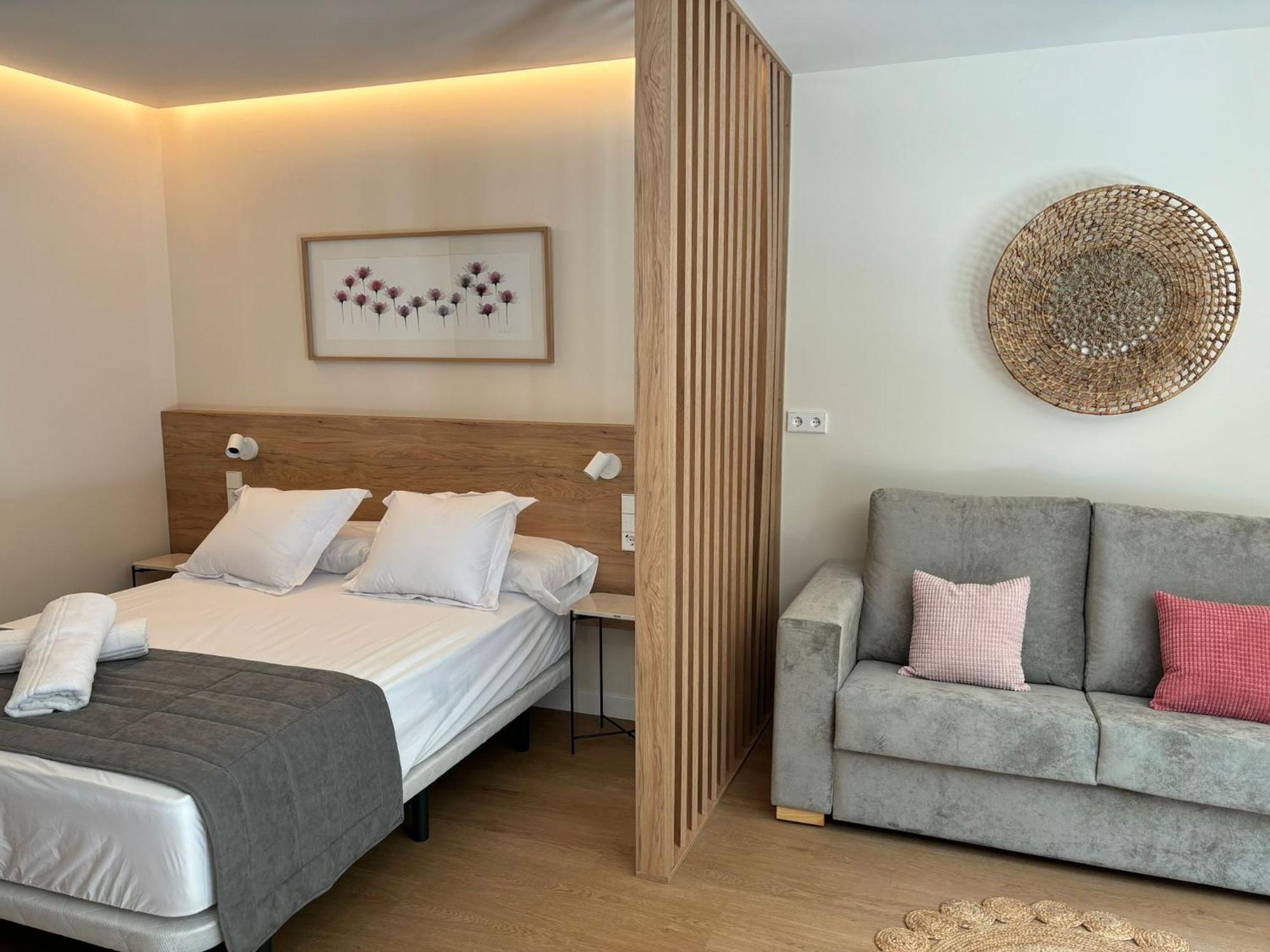 Apartamentos Joaquin Costa Santander Exterior foto